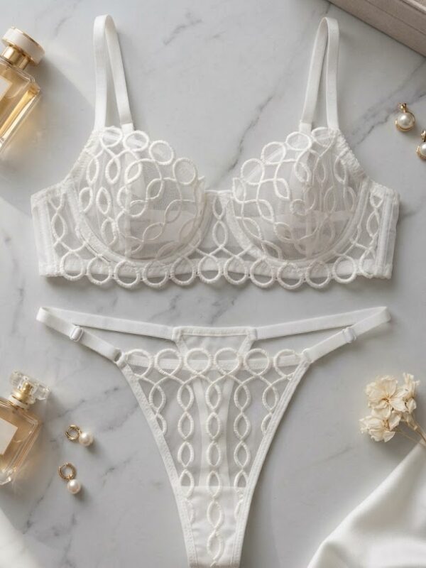Beyaz Geometrik Desenli Transparan Bralet ve Tanga Takım