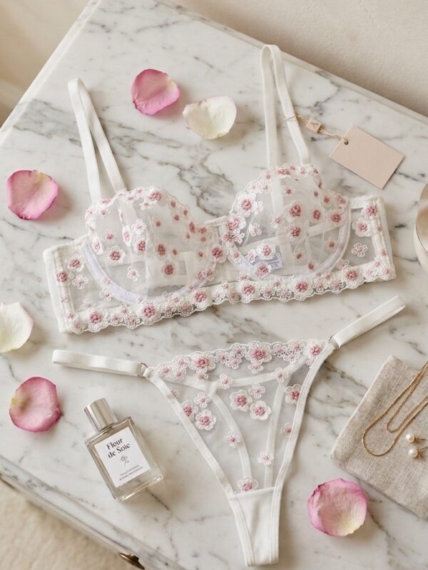 Pembe Çiçek Detaylı Transparan Bralet ve Tanga Takım